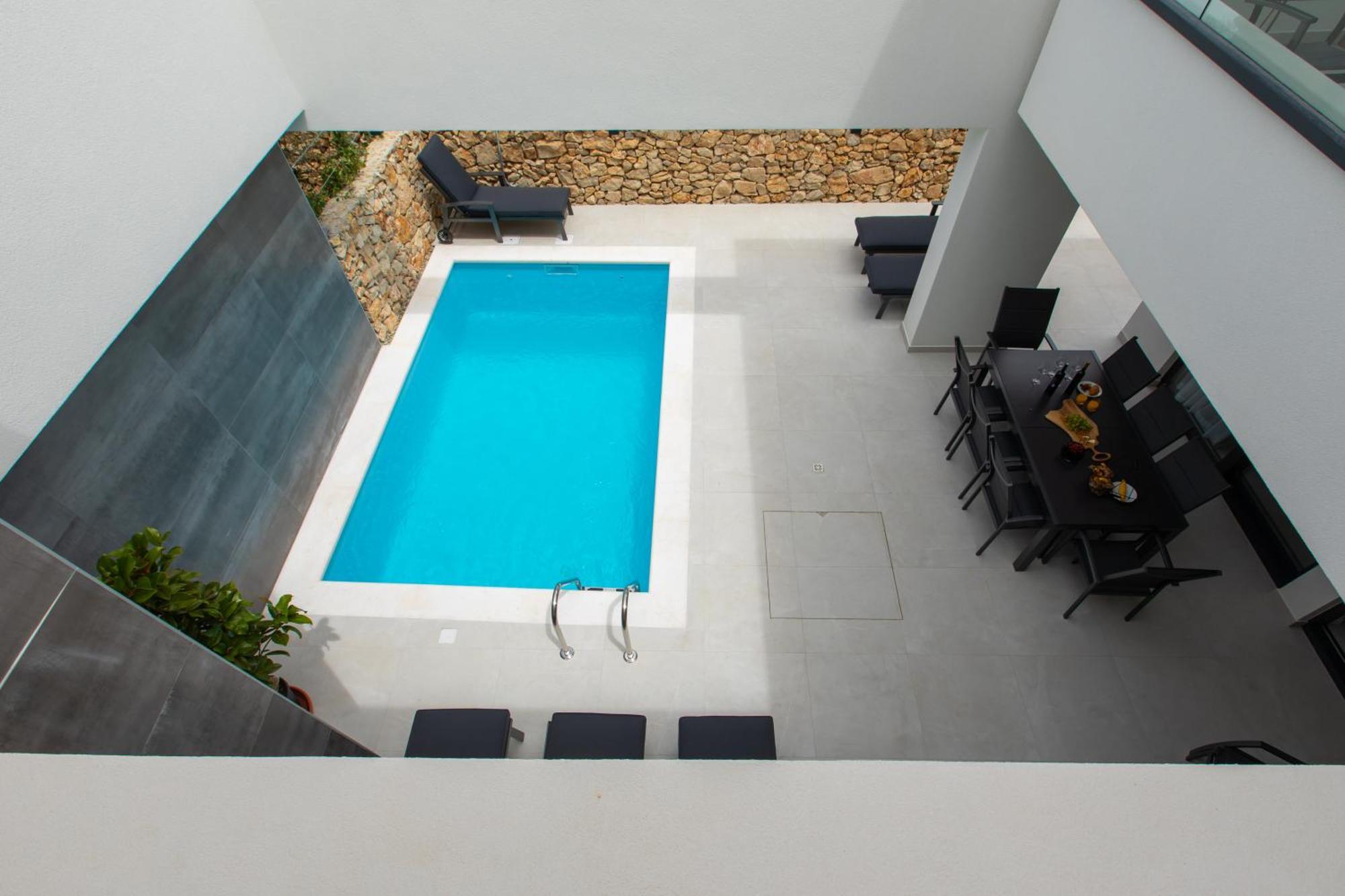 Bay Villa