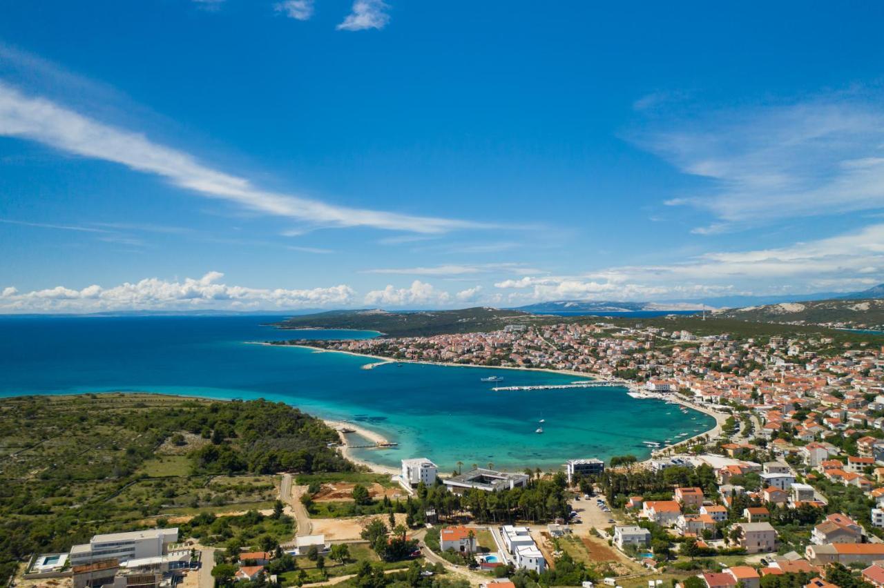 Villa Bay